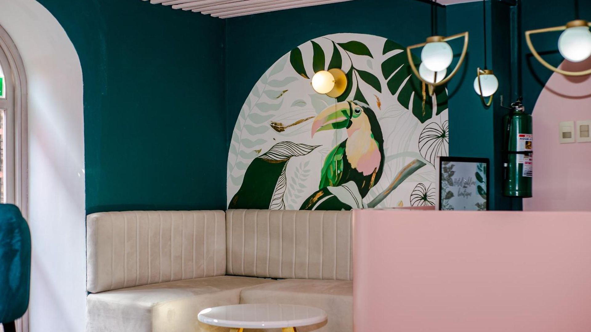 Sublime Hotel