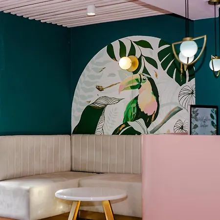 Sublime Hotel